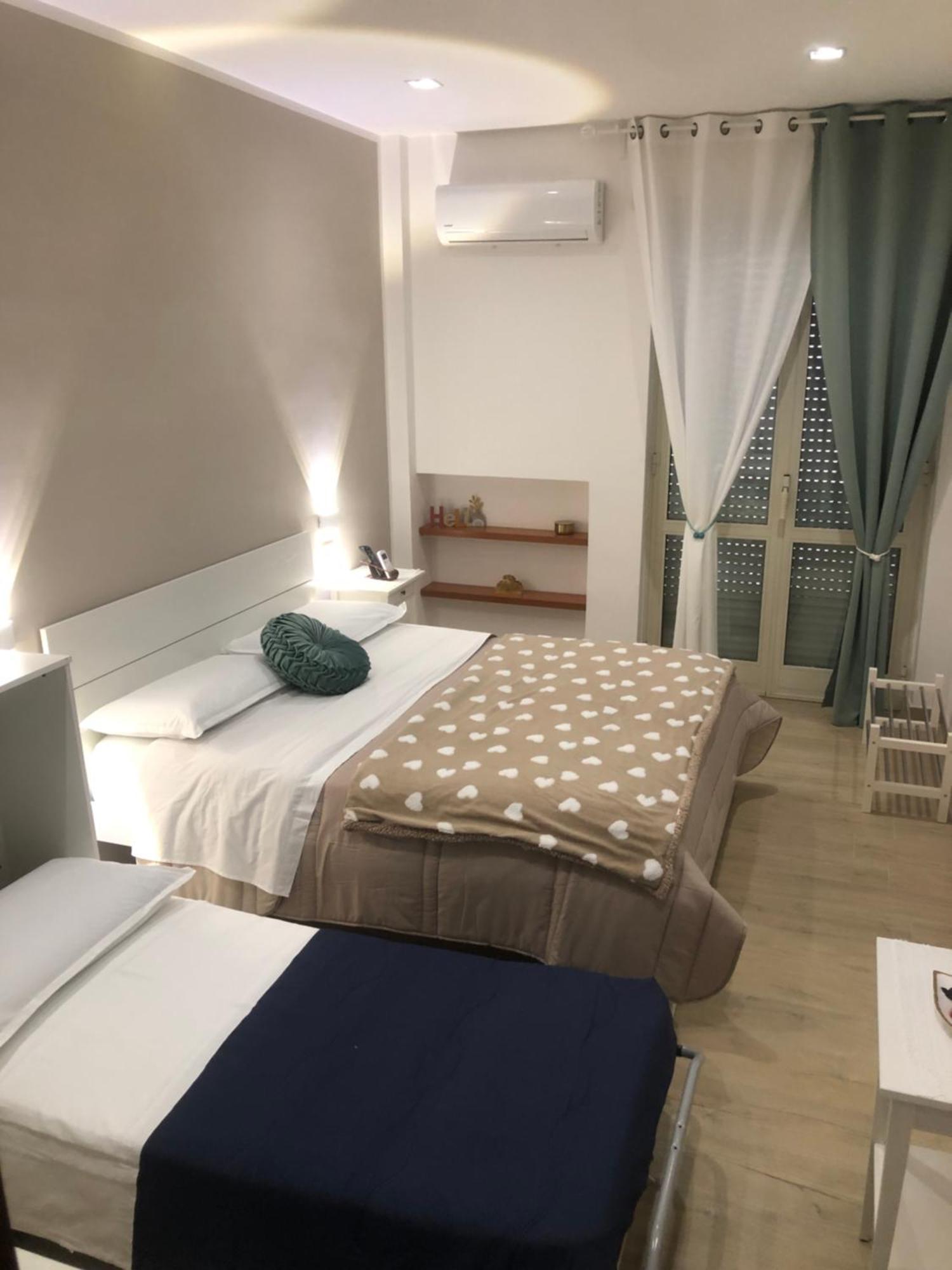 Civico 22 Silvestre Couette-café Naples